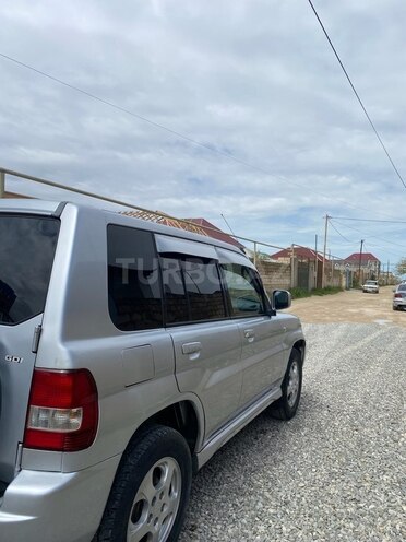 Mitsubishi Pajero io 2002, 270,000 km - 2.0 l - Bakı