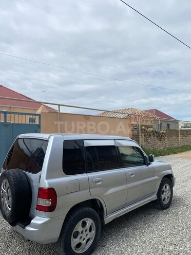Mitsubishi Pajero io 2002, 270,000 km - 2.0 l - Bakı