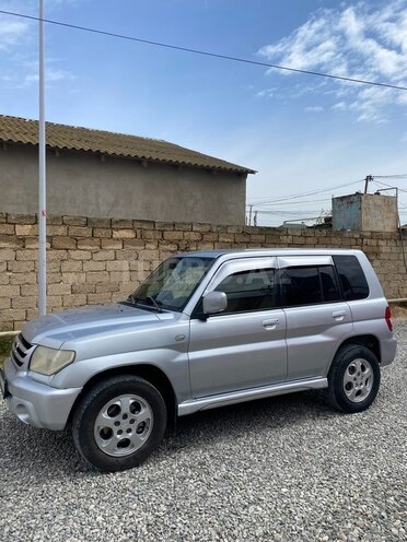 Mitsubishi Pajero io 2002, 270,000 km - 2.0 l - Bakı