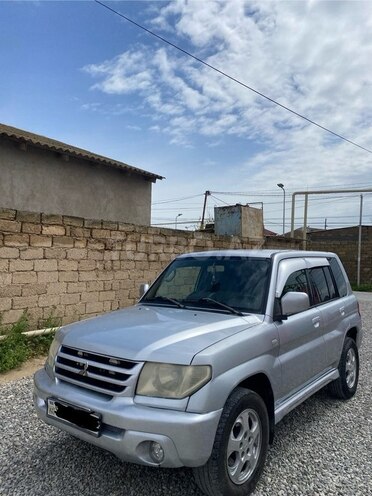 Mitsubishi Pajero io 2002, 270,000 km - 2.0 l - Bakı