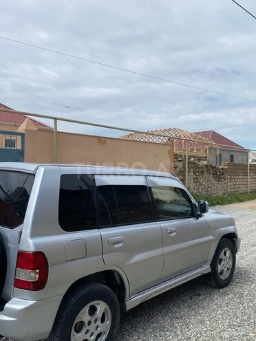 Mitsubishi Pajero io 2002, 270,000 km - 2.0 l - Bakı