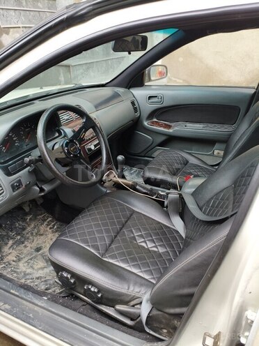 Nissan Maxima-2
