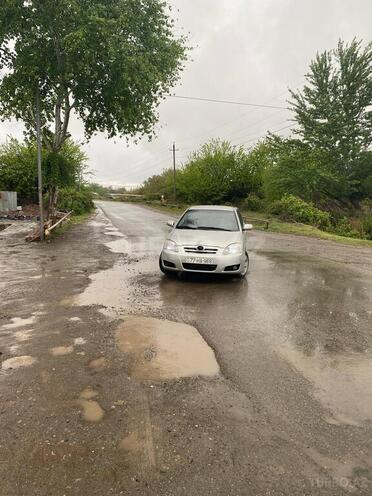 Toyota Corolla 2004, 279,644 km - 1.4 l - İmişli