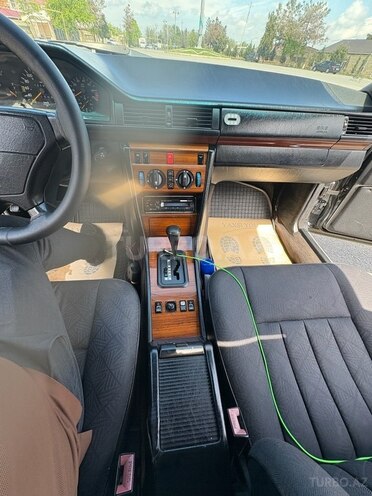 Mercedes E 220 1994, 420,411 km - 2.2 l - Zərdab