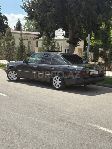Mercedes E 220 1994, 420,411 km - 2.2 l - Zərdab