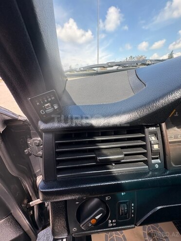 Mercedes E 220 1994, 420,411 km - 2.2 l - Zərdab
