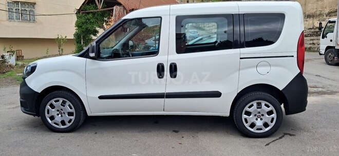 Fiat Doblo 2019, 136,211 km - 1.4 l - Bakı