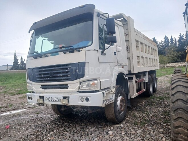 HOWO Sinotruk 2011, 280,000 km - 9.7 l - Qazax