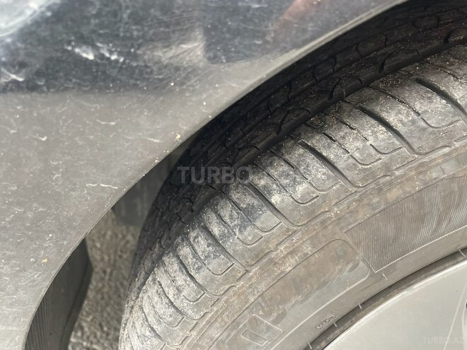 Hyundai Accent 2015, 135,185 km - 1.6 л - Bakı