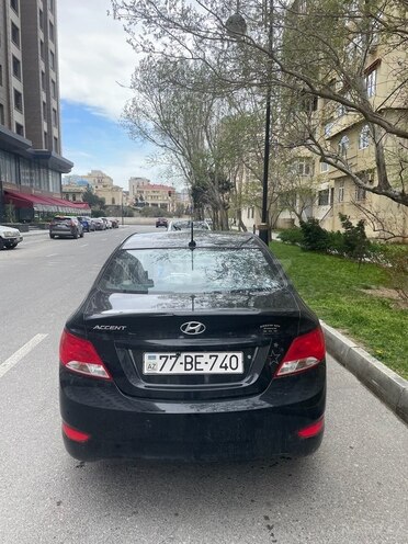 Hyundai Accent 2015, 135,185 km - 1.6 л - Bakı