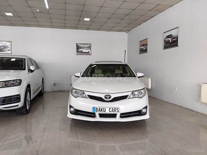 Toyota Camry-1