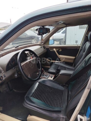 Mercedes C 230 1997, 250,000 km - 2.3 л - Bakı