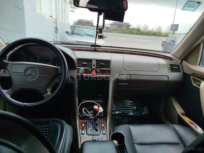 Mercedes C 230 1997, 250,000 km - 2.3 л - Bakı