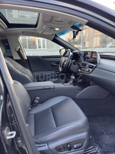 Lexus ES 200 2022, 40,000 km - 2.0 l - Bakı