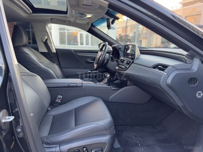 Lexus ES 200 2022, 40,000 km - 2.0 l - Bakı