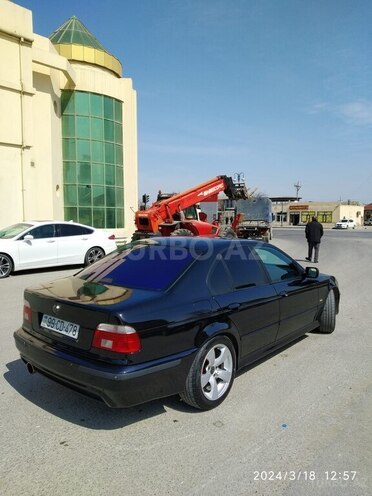 BMW 525 2001, 250,000 km - 2.5 л - Bakı