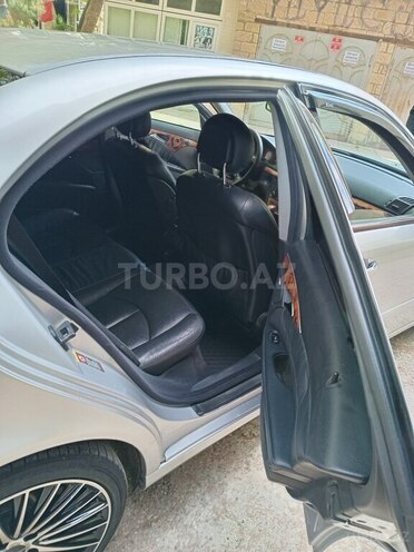 Mercedes E 320 2003, 210,000 km - 3.2 l - Sumqayıt