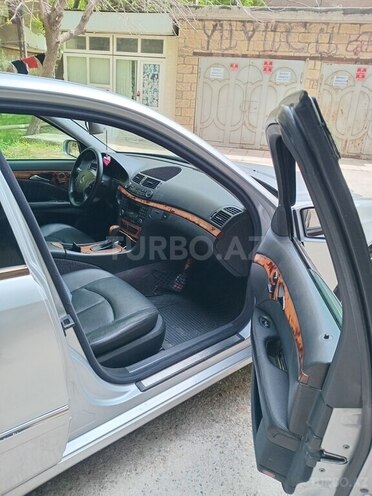 Mercedes E 320 2003, 210,000 km - 3.2 l - Sumqayıt