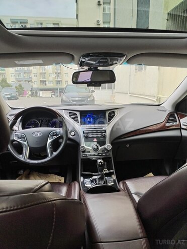 Hyundai Grandeur 2014, 200,000 km - 2.2 л - Bakı