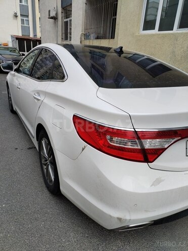 Hyundai Grandeur 2014, 200,000 km - 2.2 л - Bakı