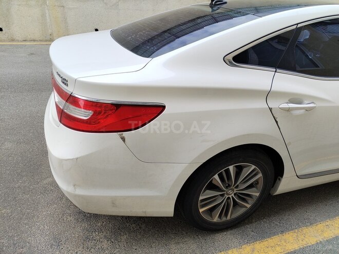 Hyundai Grandeur 2014, 200,000 km - 2.2 л - Bakı