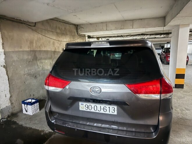 Toyota Sienna 2011, 163,670 km - 2.7 l - Bakı