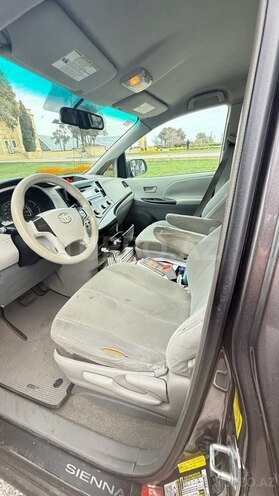 Toyota Sienna 2011, 163,670 km - 2.7 l - Bakı