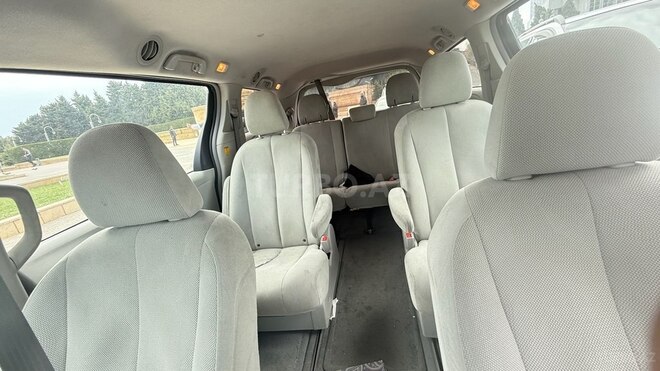 Toyota Sienna 2011, 163,670 km - 2.7 l - Bakı