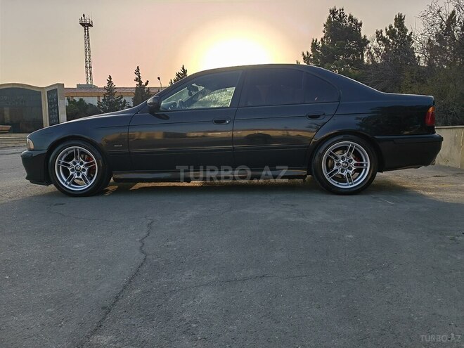 BMW 525 2002, 320,000 km - 2.5 l - Bakı