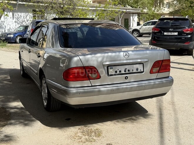 Mercedes E 240 1998, 218,000 km - 2.4 л - Bakı