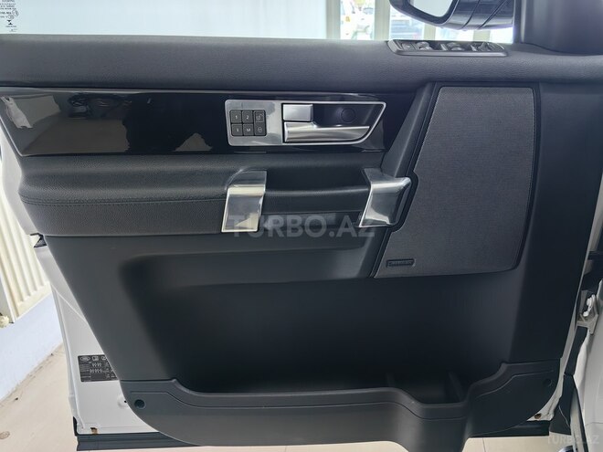 Land Rover Discovery-9
