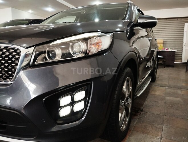 Kia Sorento-6