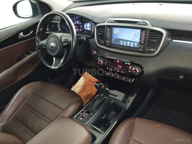 Kia Sorento-17