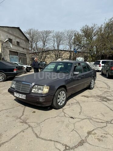 Mercedes E 250 1994, 550,000 km - 2.5 л - Bakı
