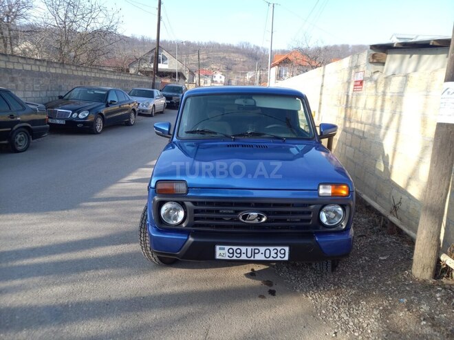 LADA (VAZ) Niva 2007, 175,000 km - 1.7 l - Qusar