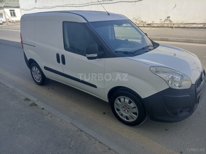 Fiat Doblo 2011, 242,000 km - 1.4 l - Bakı