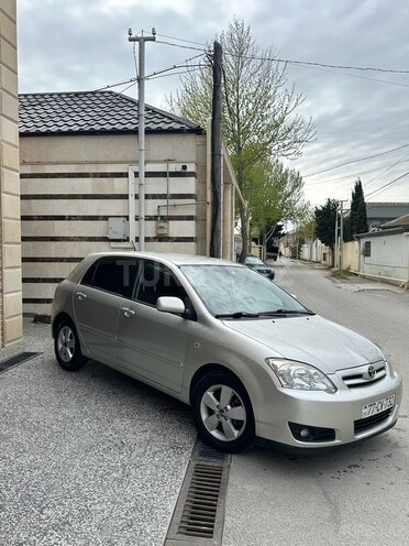 Toyota Corolla 2004, 253,000 km - 1.4 l - Bakı