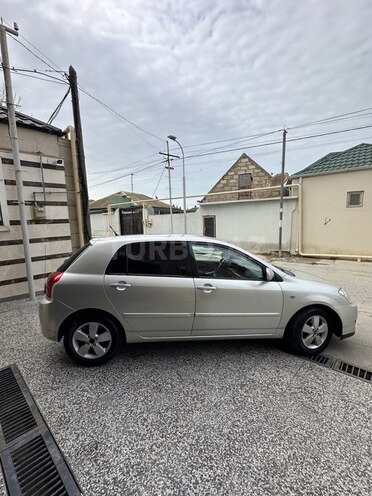 Toyota Corolla 2004, 253,000 km - 1.4 l - Bakı