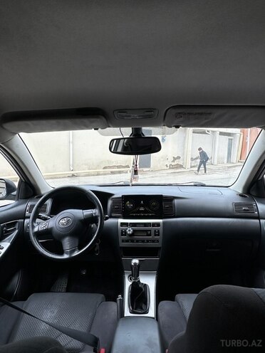 Toyota Corolla 2004, 253,000 km - 1.4 l - Bakı