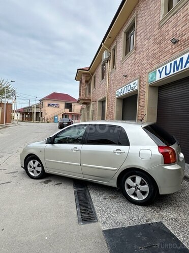 Toyota Corolla 2004, 253,000 km - 1.4 l - Bakı