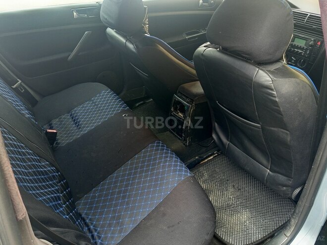 Volkswagen Passat 2002, 228,000 km - 1.8 l - Bakı