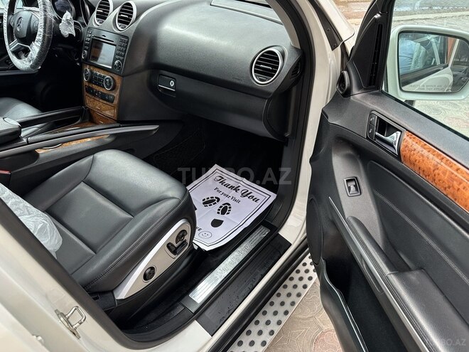 Mercedes ML 350 4MATIC-18