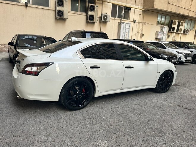 Nissan Maxima-3