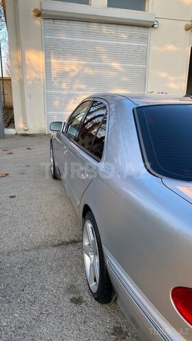 Mercedes E 320 2000, 299,200 km - 3.2 l - Bakı