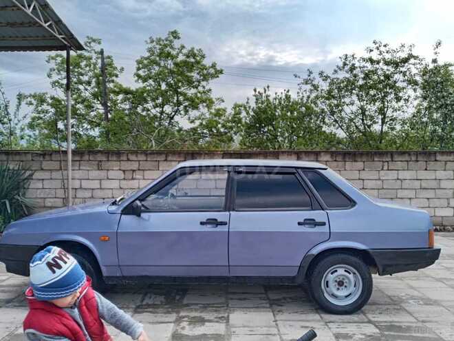 LADA (VAZ) 21099 2000, 141,570 km - 1.6 л - Salyan