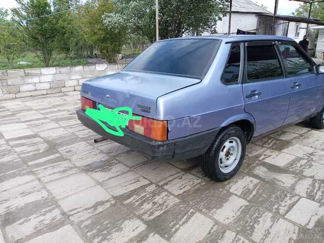 LADA (VAZ) 21099 2000, 141,570 km - 1.6 л - Salyan