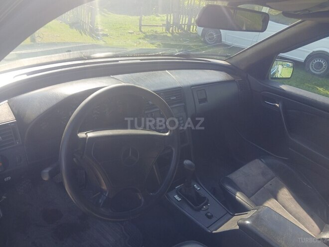 Mercedes C 200 1995, 453,003 km - 2.0 l - Zaqatala
