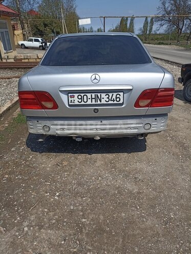 Mercedes E 230 1997, 361,000 km - 2.3 l - Quba