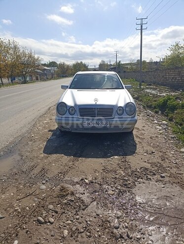 Mercedes E 230 1997, 361,000 km - 2.3 l - Quba