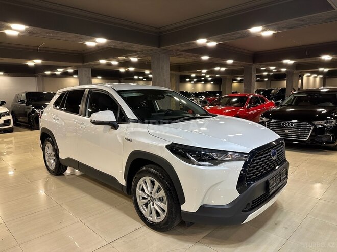 Toyota Corolla Cross 2023, 33,000 km - 2.0 l - Bakı